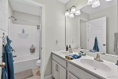 1042 Timber Bluff Drive, Wentzville, MO 63385 - Photo 17