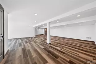 14 Fairwinds Ct, Saint Louis, MO 63132 - Photo 35