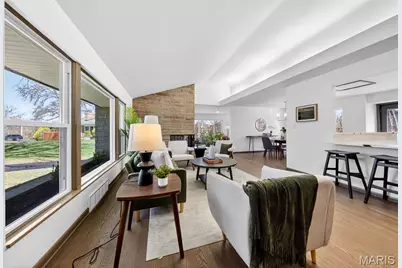 14 Fairwinds Court, Saint Louis, MO 63132 - Photo 5