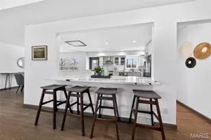 14 Fairwinds Ct, Saint Louis, MO 63132 - Photo 7