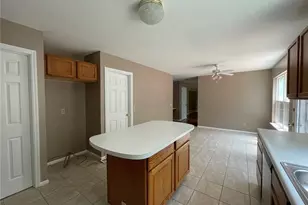 636 Canary Estates Dr, Ballwin, MO 63021 - Photo 3