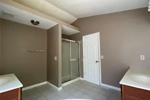 636 Canary Estates Dr, Ballwin, MO 63021 - Photo 29