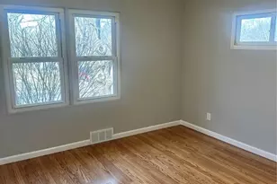 10042 Lilac Ave, Riverview, MO 63137 - Photo 5