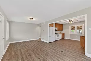 11041 St Pius Ln, Saint Ann, MO 63074 - Photo 7