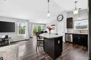 448 Peruque Hills Pkwy, Wentzville, MO 63385 - Photo 15