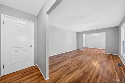 3027 Westminster Drive, Florissant, MO 63033 - Photo 5