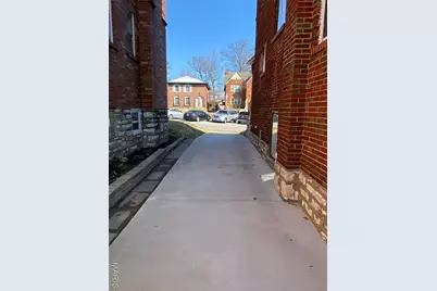 7354 Balson Avenue, University City, MO 63130 - Photo 59