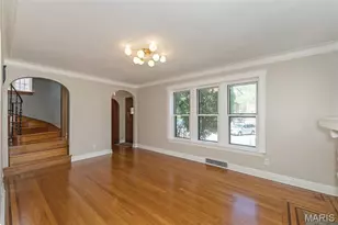 7354 Balson Ave, University City, MO 63130 - Photo 9