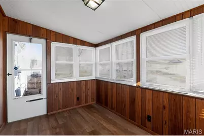 1501 Golden Drive, Saint Louis, MO 63137 - Photo 29