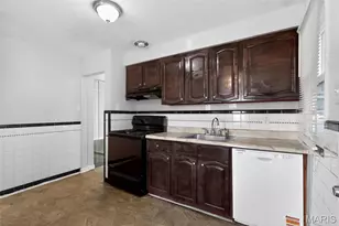 1501 Golden Dr, Saint Louis, MO 63137 - Photo 19