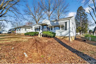 1501 Golden Drive, Saint Louis, MO 63137 - Photo 3