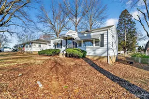 1501 Golden Dr, Saint Louis, MO 63137 - Photo 3