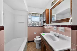 1326 Northumberland Dr, Saint Louis, MO 63137 - Photo 13