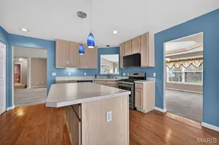 1421 Schoal Creek Dr, Saint Peters, MO 63366 - Photo 27