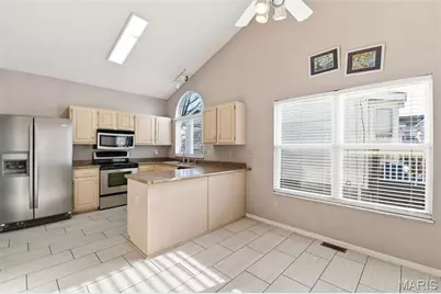 4304 Southridge Meadows Court, Saint Louis, MO 63128 - Photo 11
