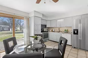 490 Jana Dr, Florissant, MO 63031 - Photo 3