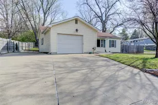 38 Marie Dr, Saint Charles, MO 63301 - Photo 21