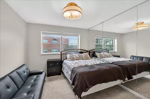 2 Delcrest Ct, Saint Louis, MO 63124 - Photo 11