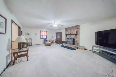 402 Locust Street, Cuba, MO 65453 - Photo 15