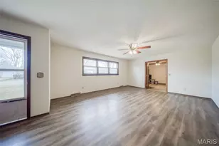 402 Locust St, Cuba, MO 65453 - Photo 31