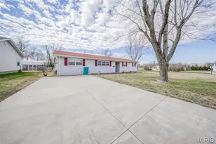 402 Locust St, Cuba, MO 65453 - Photo 37