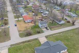 402 Locust St, Cuba, MO 65453 - Photo 63