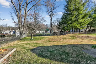 10327 Eaglewood Avenue, Overland, MO 63114 - Photo 27