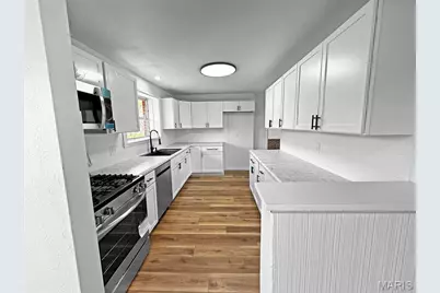 3755 Park Crest Drive, Saint Louis, MO 63125 - Photo 5