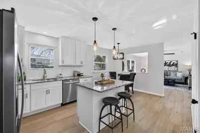 686 Damascus Drive, Saint Louis, MO 63125 - Photo 5