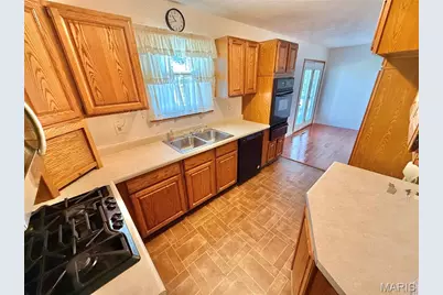 209 Aldergate Street, Farmington, MO 63640 - Photo 9