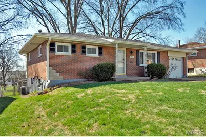 9816 Lakeford Lane, Affton, MO 63123 - Photo 3