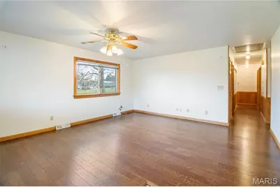 576 Clager Drive, Mehlville, MO 63125 - Photo 3