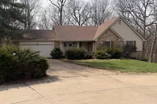 12 Scarlet Oak Ct, Lake Saint Louis, MO 63367 - Photo 1