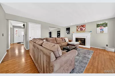 1 Belcourt Circle, Saint Charles, MO 63304 - Photo 9