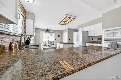 1 Belcourt Circle, Saint Charles, MO 63304 - Photo 3