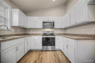 614 T-Box Dr, Saint Clair, MO 63077 - Photo 13