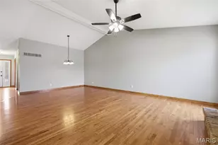 4 McKinley Pointe Ct, Saint Charles, MO 63301 - Photo 11