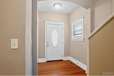 6812 Bartmer Avenue, Saint Louis, MO 63130 - Photo 11