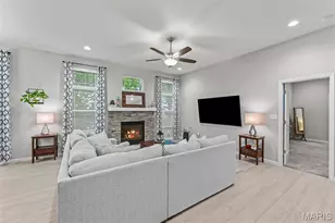 415 Knothole Ln, Wentzville, MO 63385 - Photo 7