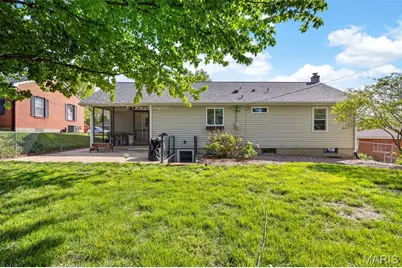 1901 W Adams Street, Saint Charles, MO 63301 - Photo 41