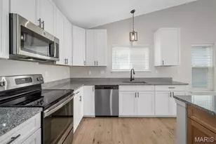 113 Sommerset Ct, O'Fallon, MO 63367 - Photo 9