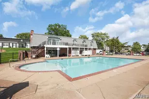 1673 Mayenne Ct, Saint Louis, MO 63125 - Photo 13