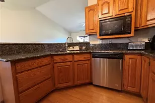 719 White Dogwood Ct, Saint Clair, MO 63077 - Photo 9