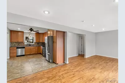 105 Lavernel Drive, Fenton, MO 63026 - Photo 9