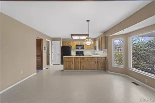 61 Majestic Ct, Fenton, MO 63026 - Photo 9