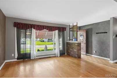 705 S Lafayette Street, Florissant, MO 63031 - Photo 5