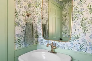 7447 York Dr, Clayton, MO 63105 - Photo 17