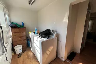 9060 Patrick Dr, Saint John, MO 63114 - Photo 9