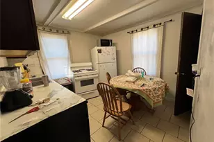 9060 Patrick Dr, Saint John, MO 63114 - Photo 5