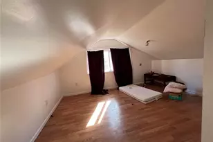 9060 Patrick Dr, Saint John, MO 63114 - Photo 11